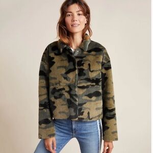Anthropologie NVLT faux shearling camo cropped jacket XS